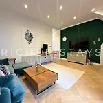 Luxury 2-Bedroom Apt, Corporates And Families