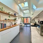 Luxury 2-Bedroom Apt, Corporates And Families
