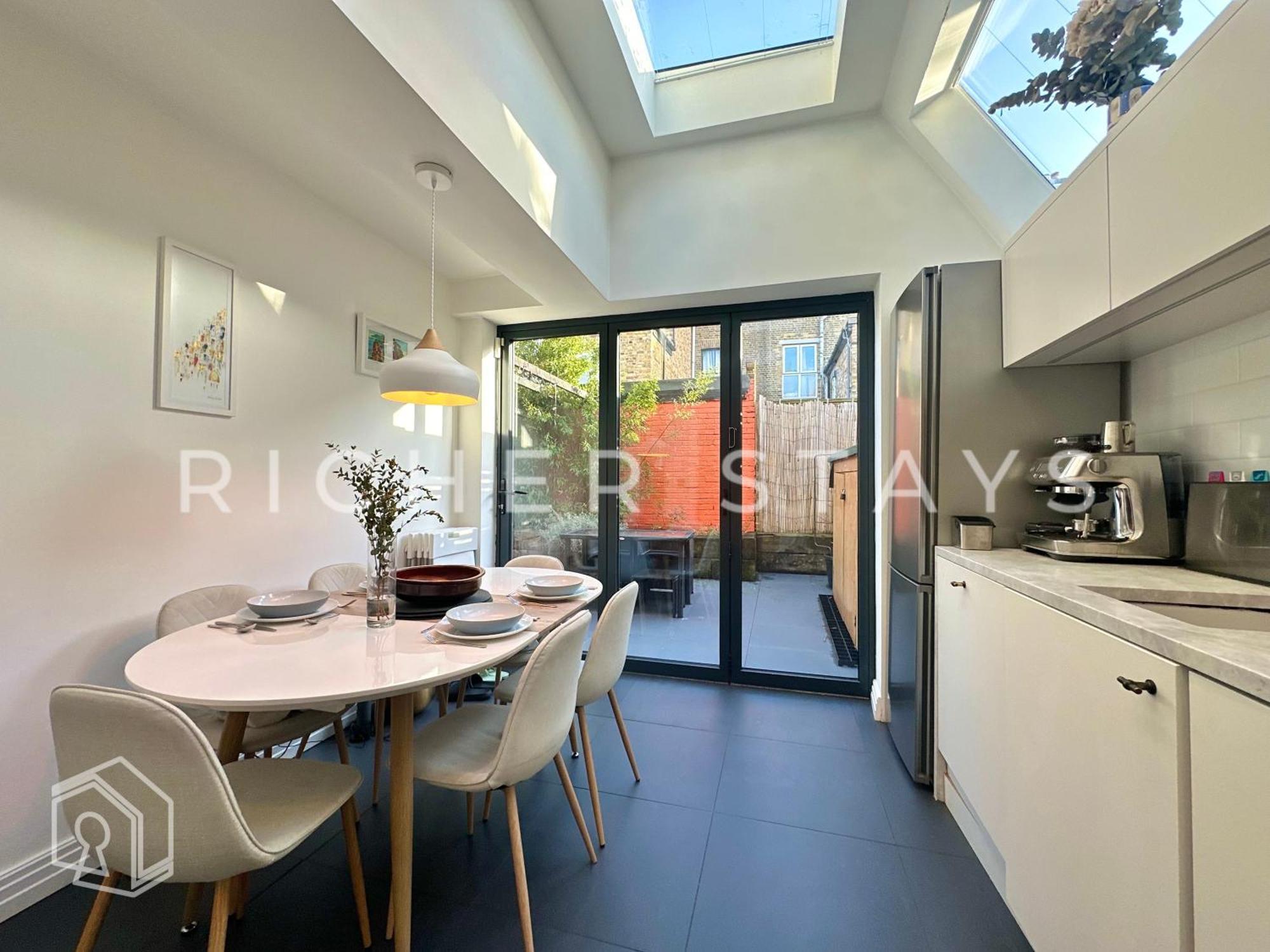 Luxury 2-bedroom Apt, Corporates And Families Apartament Londra